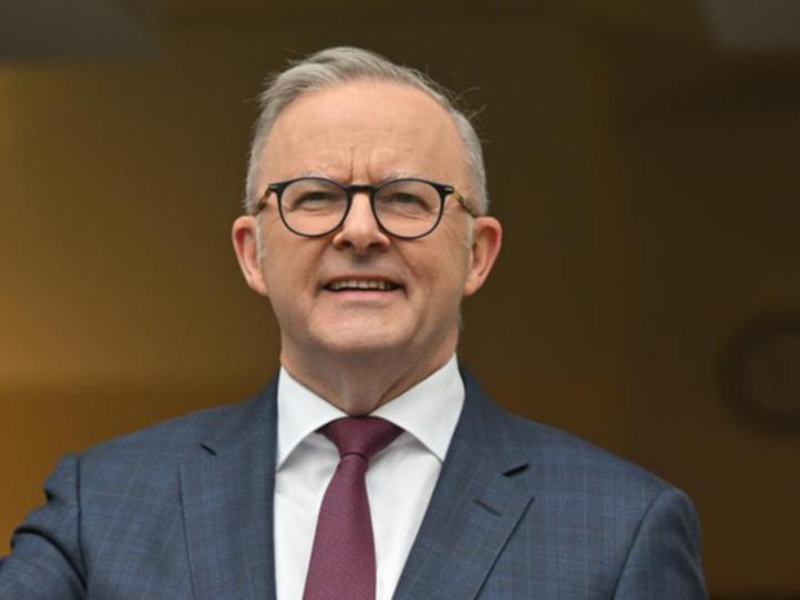 The days of young kids scrolling endlessly through Instagram reels, filming clips for TikTok and staying up late watching Youtube videos could soon be over as Anthony Albanese pursues an age limit for social media. 