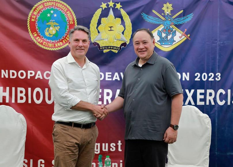 Australian Defence Minister Richard Marles, left, and Philippine National Defense Secretary Gilberto Teodoro Jr. 