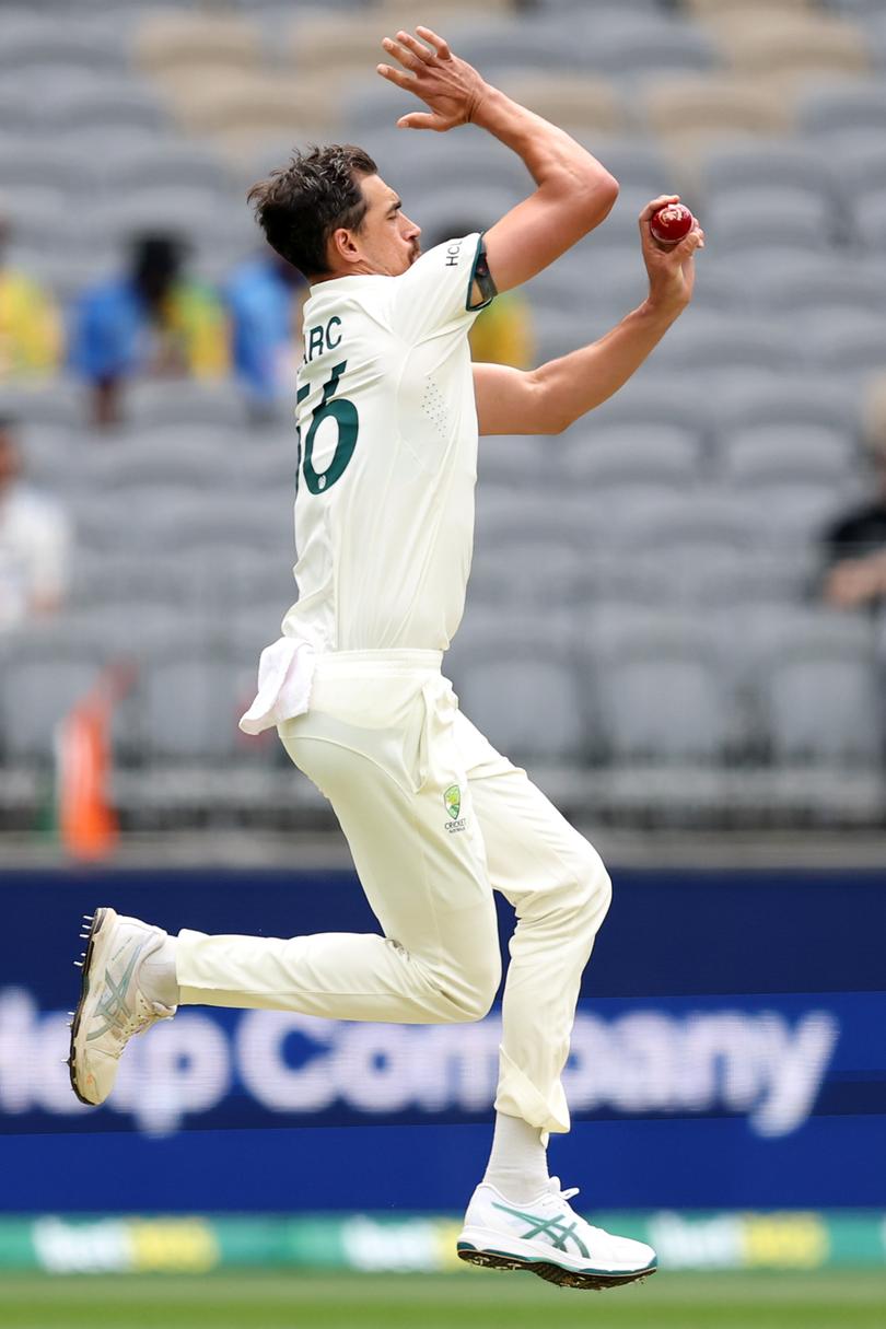 PERTH, AUSTRALIA - NOVEMBER 22: Mitchell Starc of Australia bowlsduring day one of the First Test match in the series between Australia and India at Perth Stadium on November 22, 2024 in Perth, Australia. (Photo by Robert Cianflone/Getty Images)