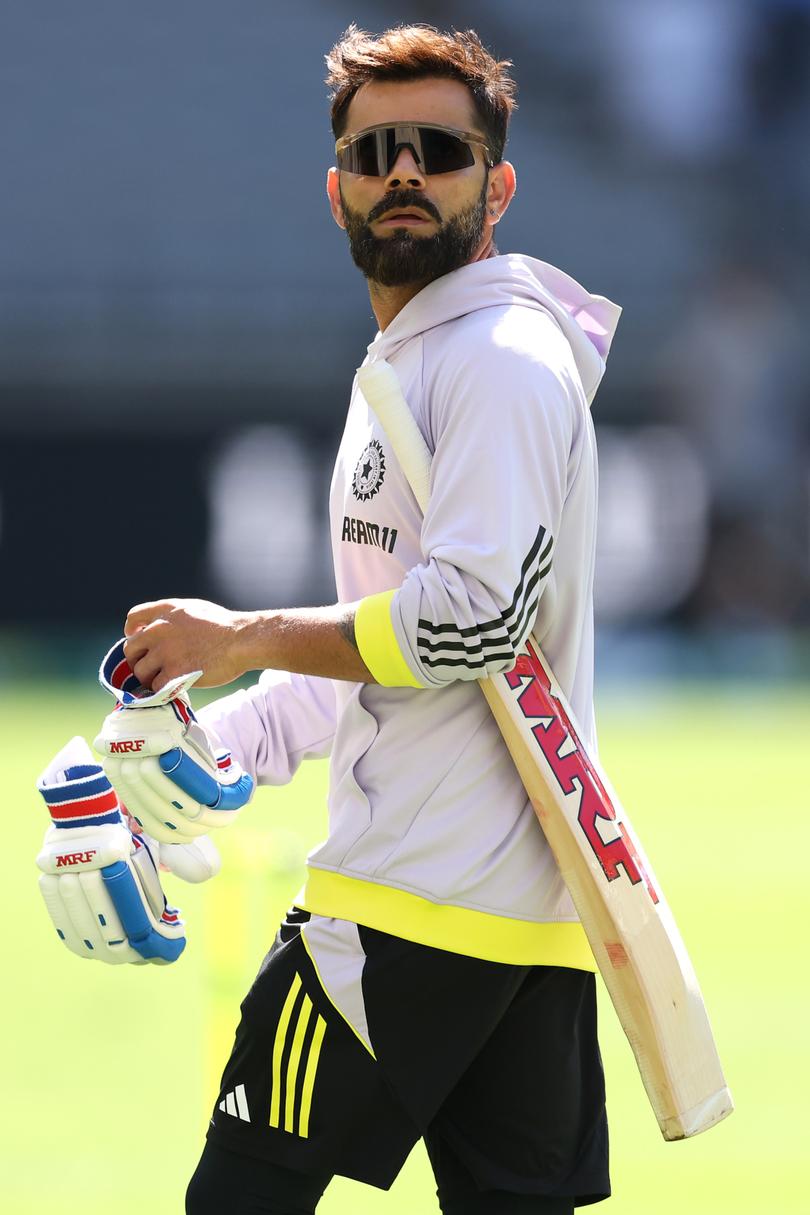 Virat Kohli warming up at Optus Stadium on day two.