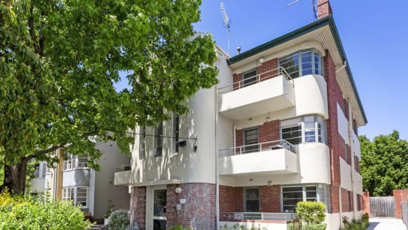 This two-bedroom art deco apartment in Prahran is attracting young buyers wanting to get on the property ladder.