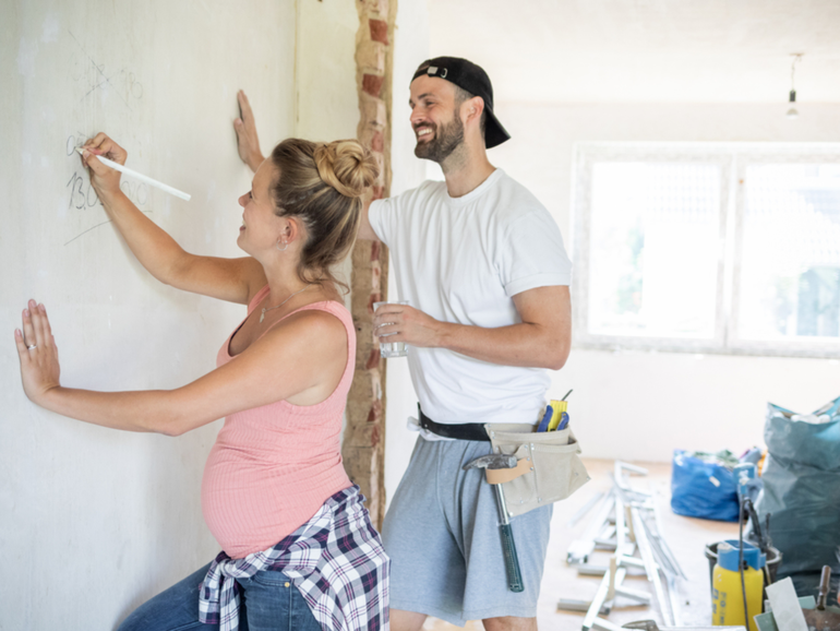 Over half of Australians exposed to asbestos outside a work setting said they had undertaken a major home renovation, the latest mesothelioma report found. File image