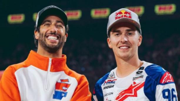 Daniel Ricciardo with Hunter Lwrence at the Supercross in Paris.