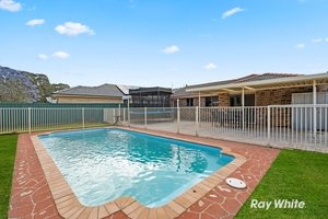 9 Fleming Grove Doonside