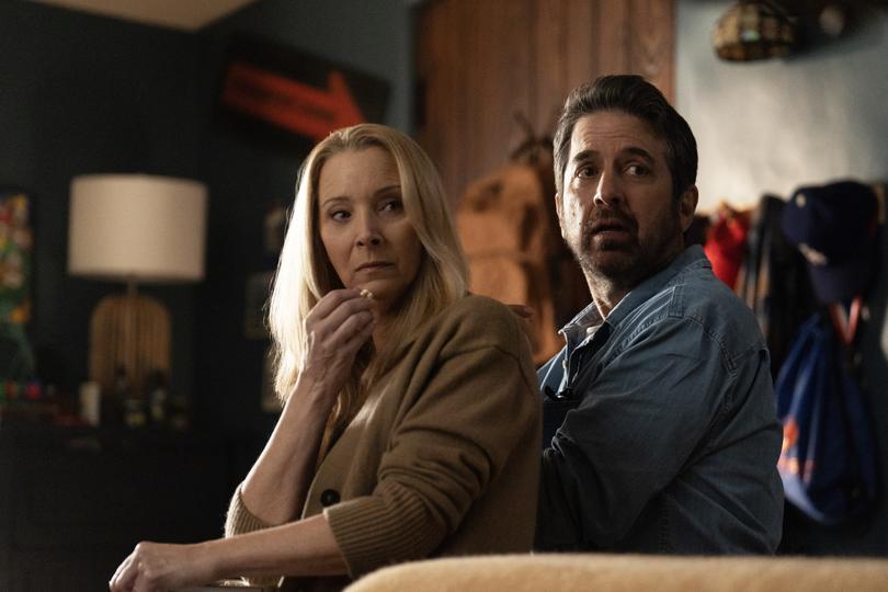 Lisa Kudrow and Ray Romano in No Good Deed.