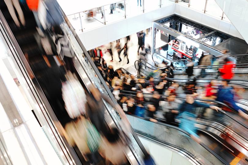 rush hour in shopping centre
By estherpoon