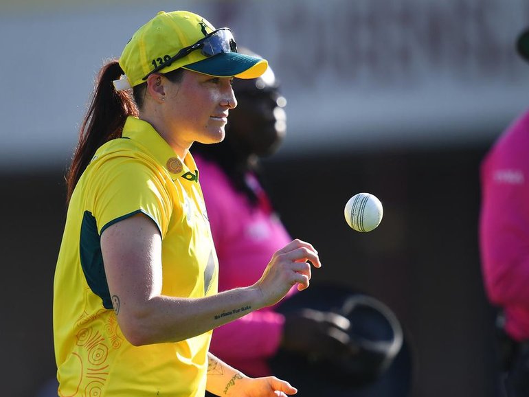 Australia's Megan Schutt took her first five-wicket haul in ODIs against India in Brisbane. (Jono Searle/AAP PHOTOS)