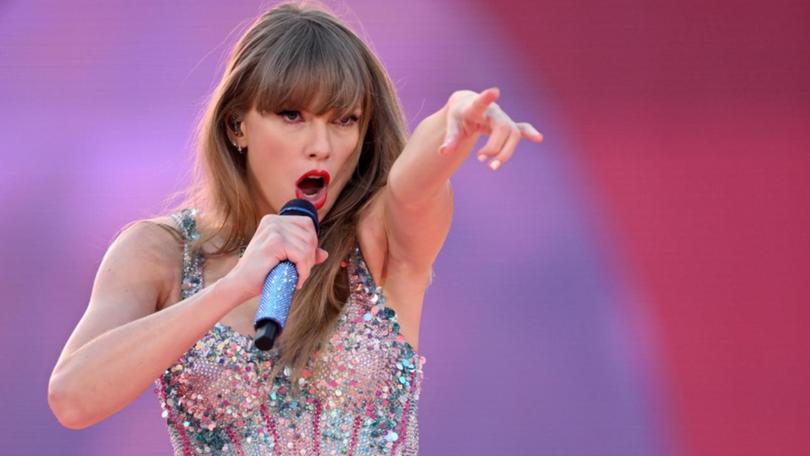 Taylor Swift fans doxed an American reporter who didn’t like her concert. 