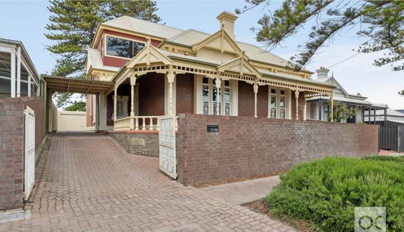 This Adelaide beachside property was built in 1890.