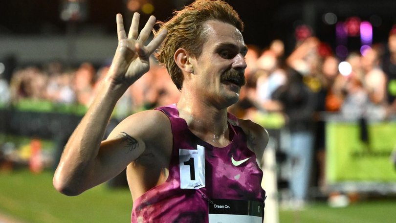 Middle-distance star Jack Rayner has won his fourth consecutive 10,000m national title.