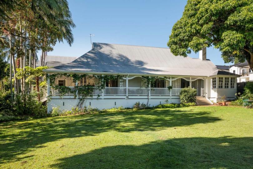 Country living dreams but within a stone's throw of the Brisbane CBD? Tick!