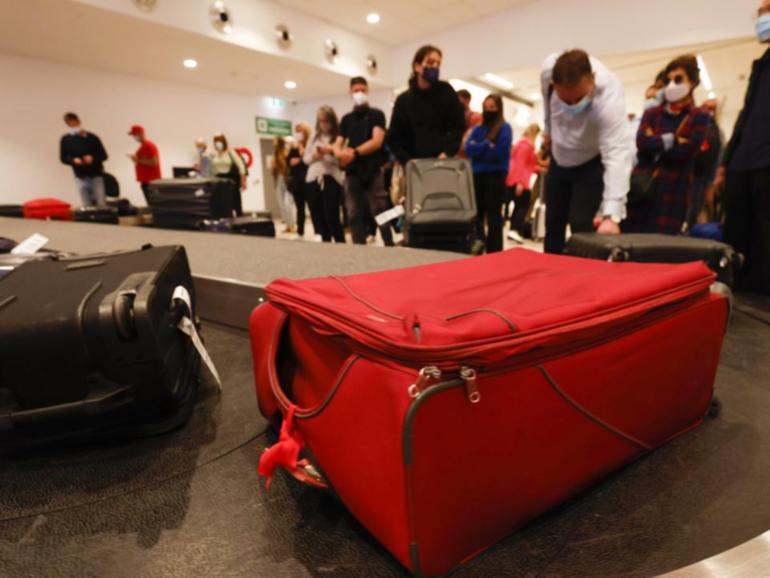 Arrivals are down but fewer are packing their bags, denying a hoped-for reduction in net migration.