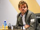 Chess grandmaster Magnus Carlsen quit his latest tournament rather than change his trousers.