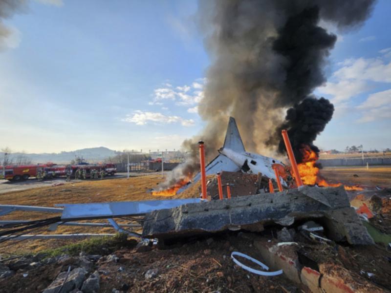 A damaged flight data recorder from the Jeju Air passenger jet that crash-landed in South Korea will be sent to the United States for analysis.