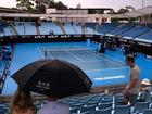 Wet weather halted play just one hour into the Australian Open.