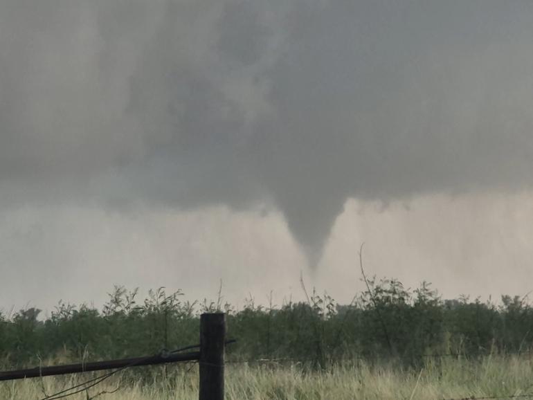 Incredible footage has captured a tornado forming ovre southeast Queensland 