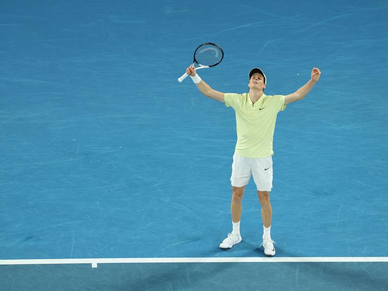 MELBOURNE, AUSTRALIA - JANUARY 26: Jannik Sinner of Italy celebrates winning the championship point against Alexander Zverev of Germany in the Men's Singles Final during day 15 of the 2025 Australian Open at Melbourne Park on January 26, 2025 in Melbourne, Australia. (Photo by Cameron Spencer/Getty Images)