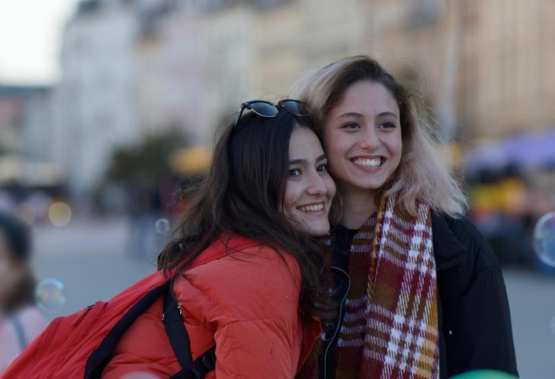 women, friends, city, tourists, urban, portrait