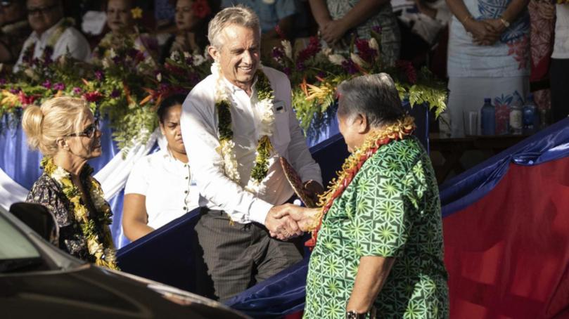 Robert F. Kennedy Jr met with Samoan PM Tuilaepa Sailele Malielegaoi during his 2019 visit.