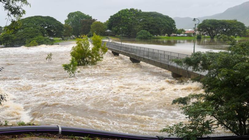 Second person found dead in floodwaters in far north Queensland .