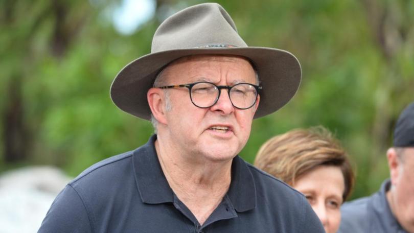 West Australians have resoundingly declared in a devastating new poll that Anthony Albanese is done. (Scott Radford-Chisholm/AAP PHOTOS)