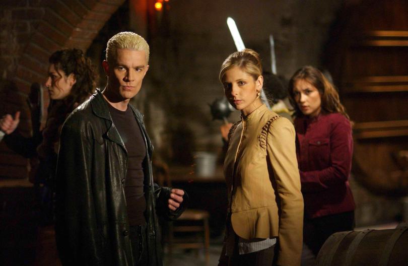 James Marsters, Sarah Michelle Gellar and Iyari Limon in Buffy the Vampire Slayer.