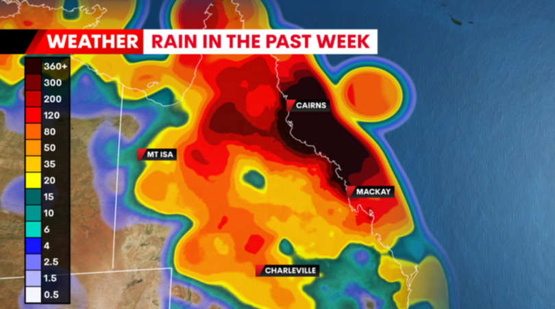 Rainfall totals from the past week show totals in excess of 400mm for a long stretch of the north Queensland coast.