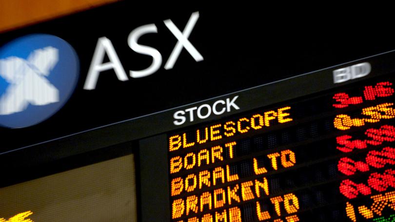 The Australian share market has fallen after US President Donald Trump fired another salvo in his budding trade war, although the losses have moderated as trading continues.