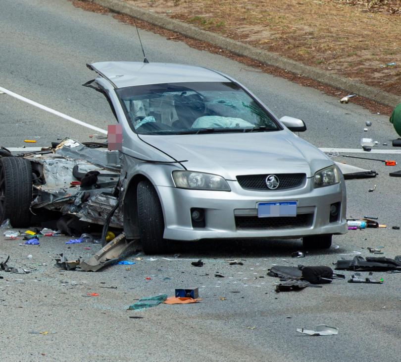 Pictures of traffic collision on Albany Highway.