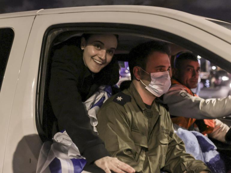 Emily Damari, one of the hostages released from captivity in Gaza following the ceasefire agreement started between Israel and Hamas, arrives at Sheba Hospital near Tel Aviv on January 19.