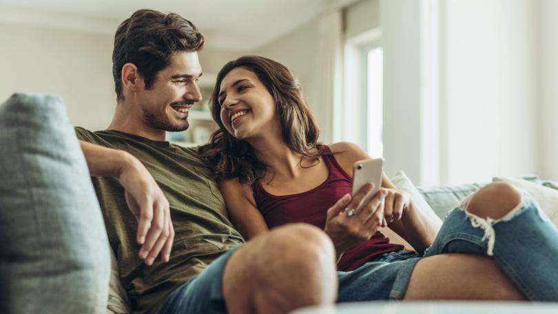 There’s one thing that may be harming your relationship more than you think - but addressing it takes less than 30 seconds (and a little self control).