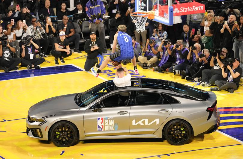 SAN FRANCISCO, CALIFORNIA - FEBRUARY 15: Mac McClung #8 of the Orlando Magic dunks the ball during the 2025 AT&T Slam Dunk Contest as part of the State Farm All-Star Saturday Night at Chase Center on February 15, 2025 in San Francisco, California. NOTE TO USER: User expressly acknowledges and agrees that, by downloading and or using this photograph, User is consenting to the terms and conditions of the Getty Images License Agreement. (Photo by Thearon W. Henderson/Getty Images) ***BESTPIX***