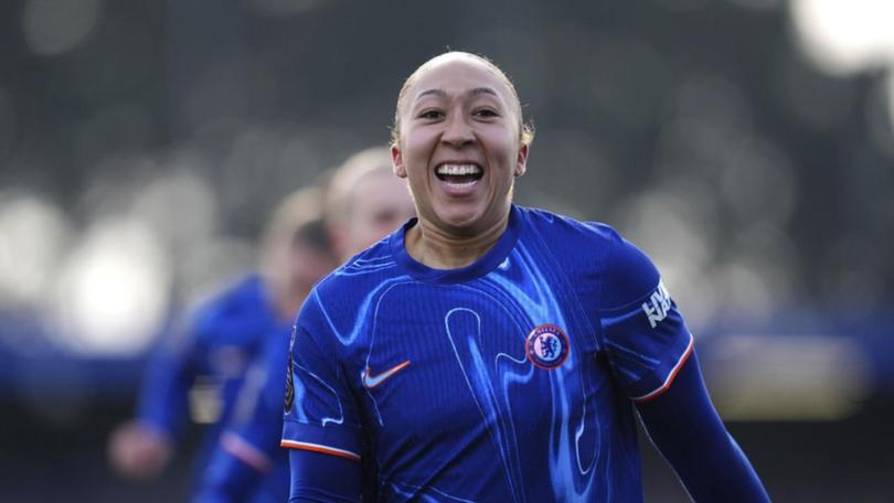 Chelsea's Lauren James celebrates her winning goal in the key victory over Everton at Kingsmeadow. (AP PHOTO)