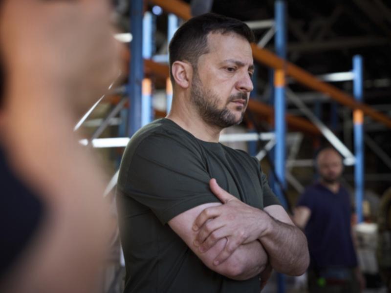 President Volodymyr Zelenskyy surveying bomb damage in Kharkiv, which is being targeted by missiles.