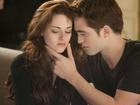 Kristen Stewart and Robert Pattinson starred together in The Twilight series of movies. 