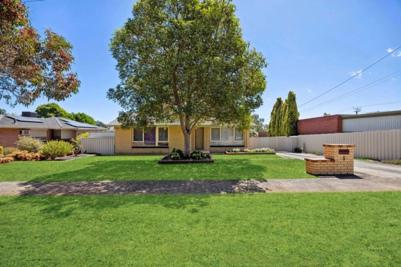 The 1970s style home at 5 Joslin Ave, Ingle Farm, went under the hammer for $940,000.