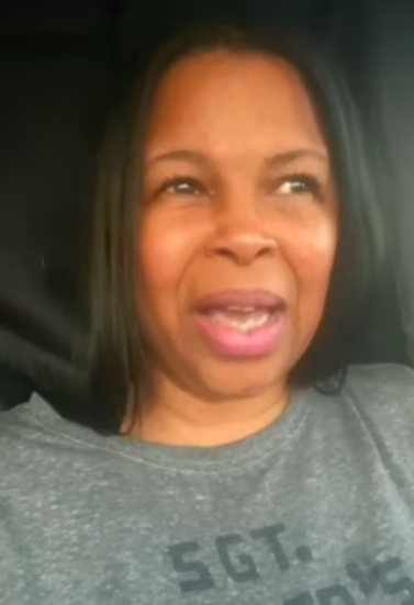 En Vogue singer Dawn Robinson has revealed she is now living out of her car, after becoming homeless. 