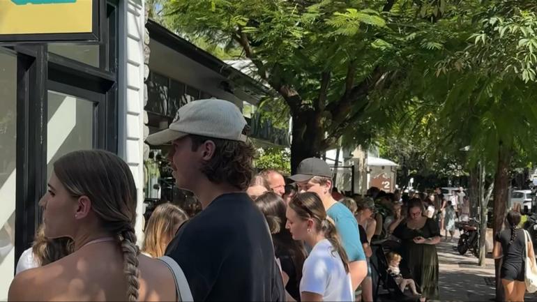 A new chip shop has become an instant obsession in Noosa.