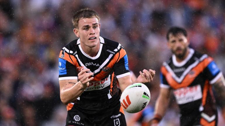 Lachie Galvin looks set to miss the Tigers' Easter Monday match amid his plans to leave the club. (Dan Himbrechts/AAP PHOTOS)