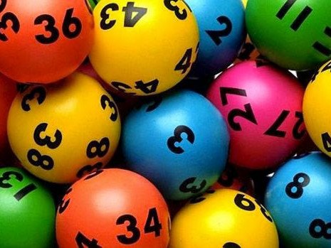 One lucky Australian has scooped up the entire $70 million prize in Tuesday night’s Oz Lotto draw.