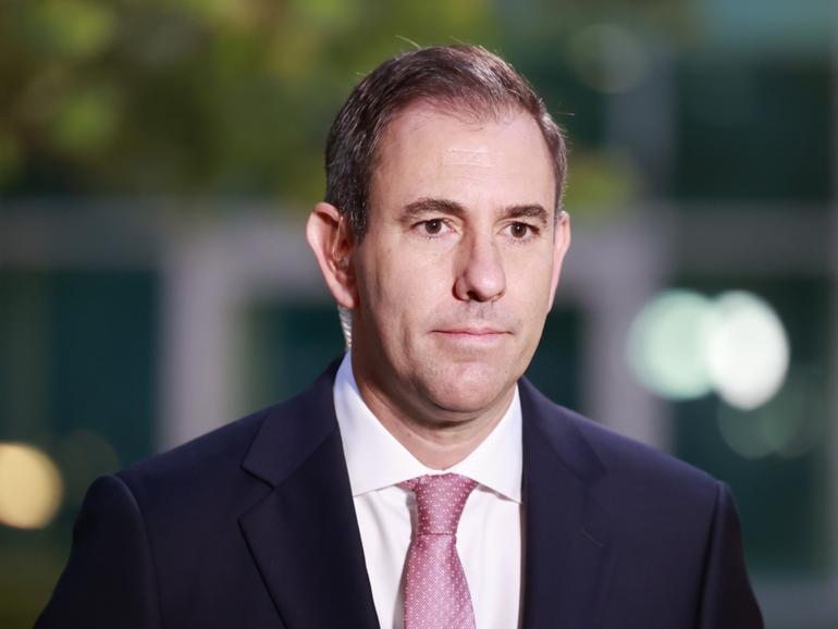 Treasurer Jim Chalmers said 6000 tradies are expected to benefit under the establishment of the Advanced Entry Trades Training program.
