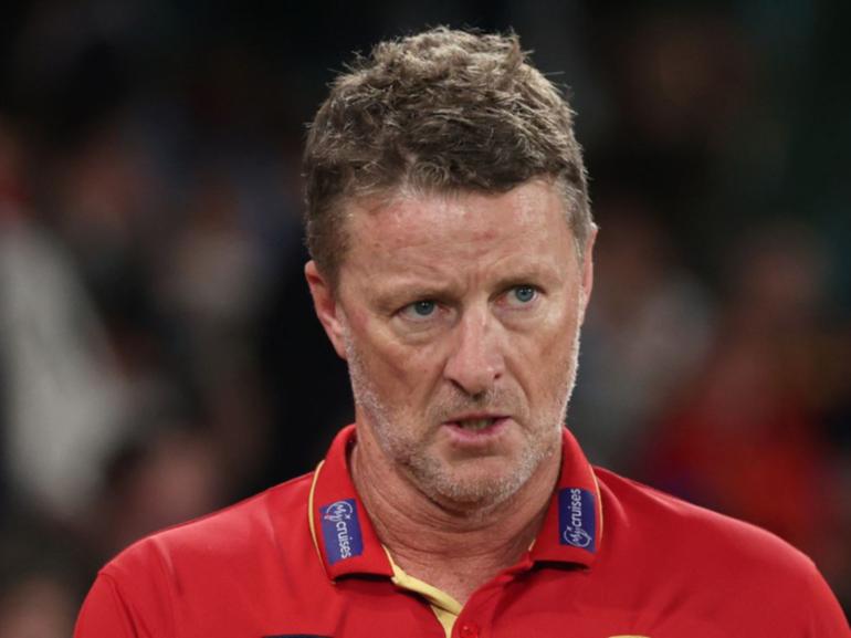 Damien Hardwick has bemused AFL fans over his take on Jacinta Allan and the Noah Balta punishment.