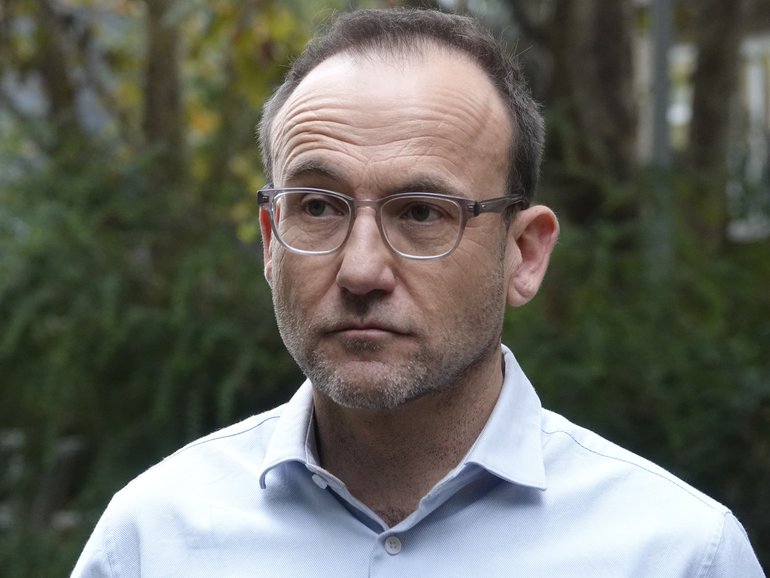 Greens leader Adam Bandt will demand Labor block any new coal or gas projects if they hold the balance of power in the event of a hung parliament.