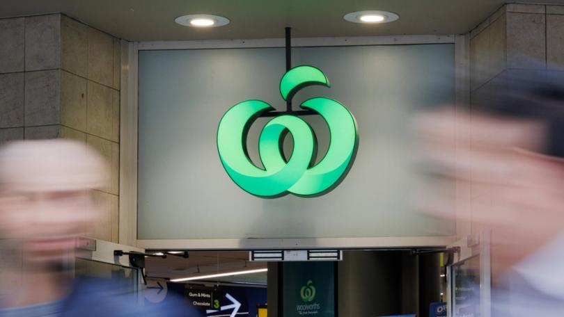 Woolworths has come under fire by angry shoppers who can no longer claim a discount from their Everyday Rewards memberships. NewsWire / Max Mason-Hubers