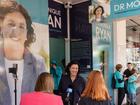 Independent Monique Ryan is in a battle with Liberal candidate Amelia Hamer for the seat of Kooyong. (Diego Fedele/AAP PHOTOS)