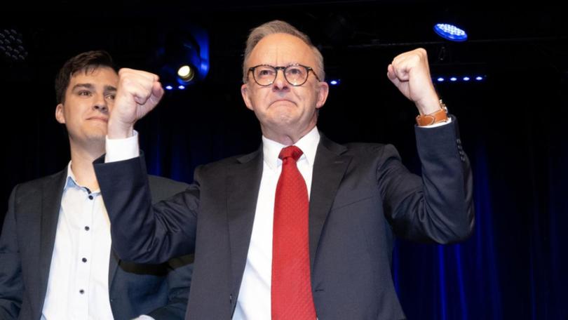 Anthony Albanese is meeting with his top generals to decide on a timeline for his new ministry.