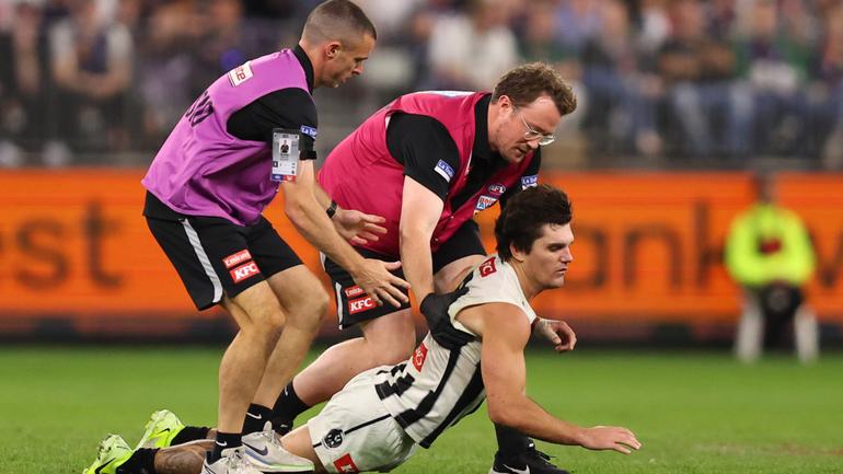 Questions are being asked why umpires didn’t stop the game after Lachie Schultz’s injury.