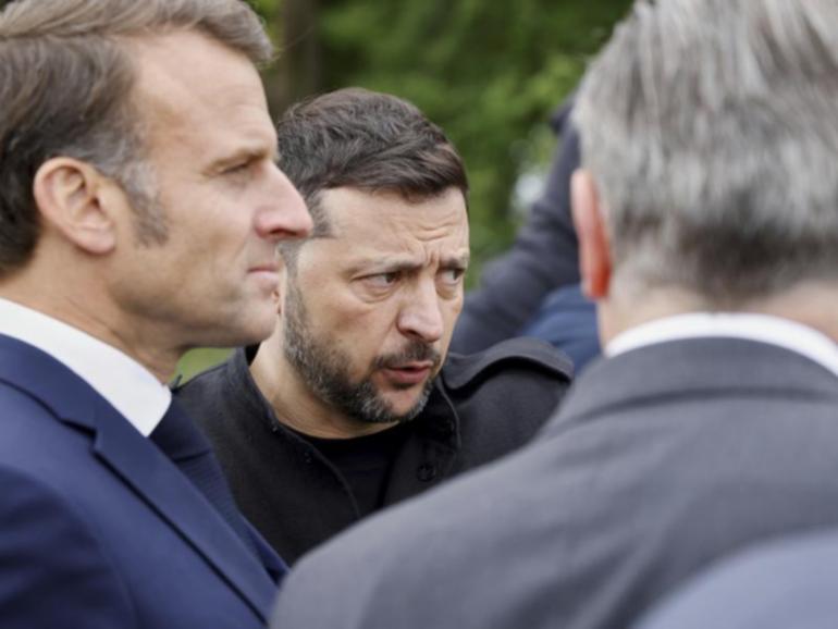 Ukranian President Volodymyr Zelensky says an unconditional ceasefire must start on Monday.