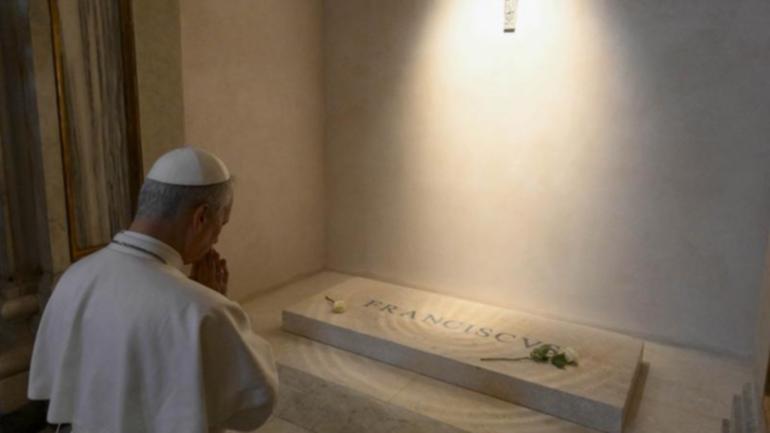 Pope Leo XIV has prayed at the tomb of late Pope Francis in St Mary Major Basilica in Rome.