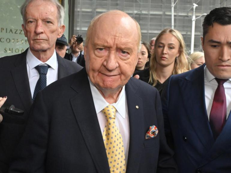 Alan Jones, 84, has indicated he will plead not guilty to 35 historical indecency offences. (Mick Tsikas/AAP PHOTOS)
